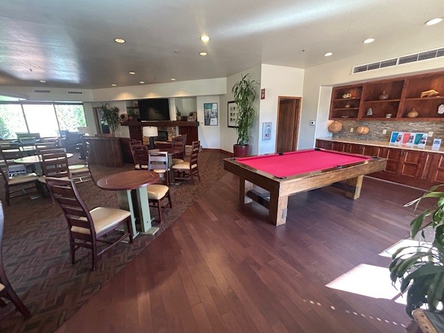 game room